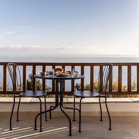 Om Living Pelion Apartment Agios Dimitrios  Exterior photo