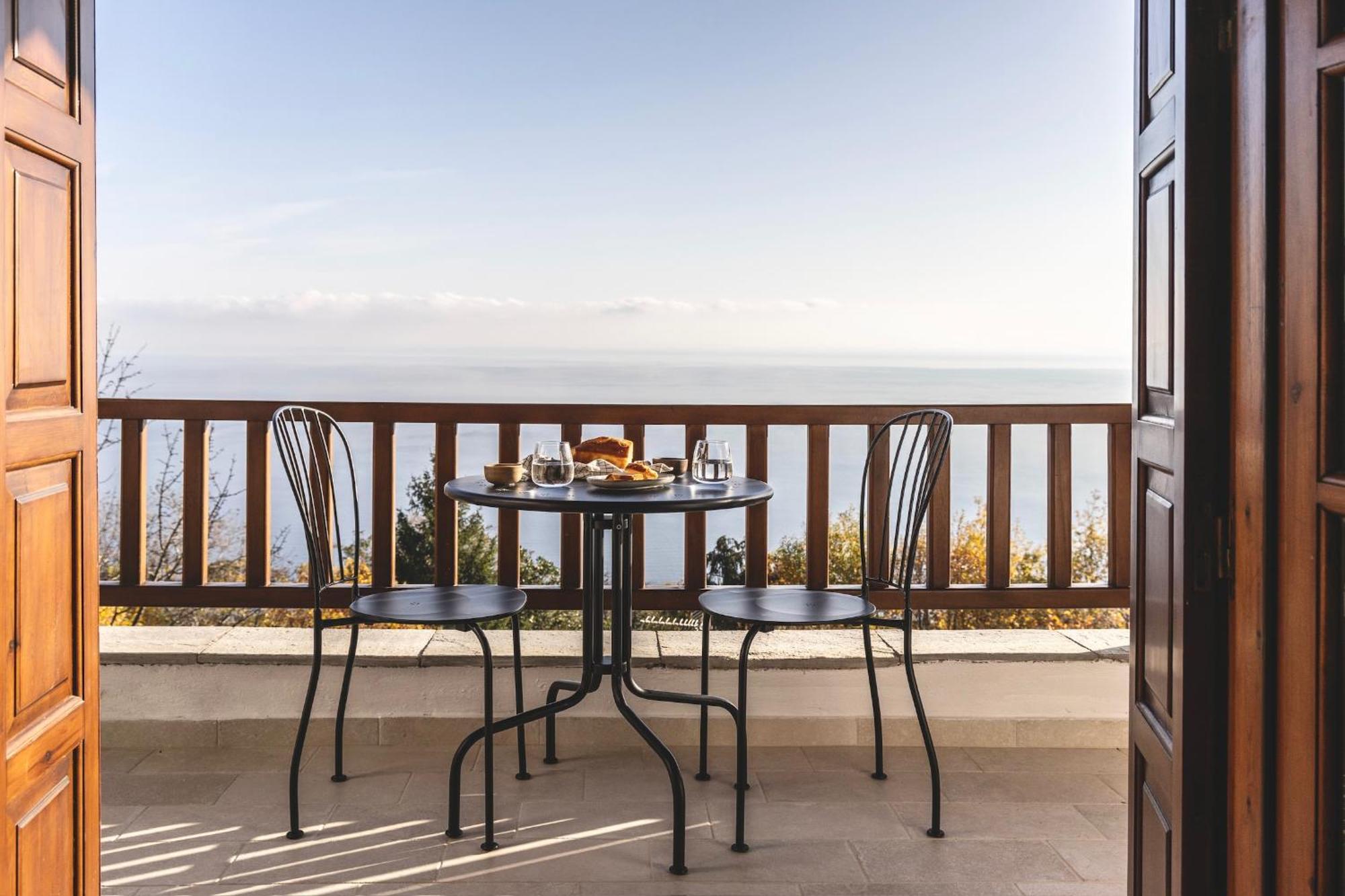 Om Living Pelion Apartment Agios Dimitrios  Exterior photo